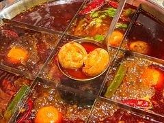 -憨孃孃·重庆老火锅(红山黑金店)