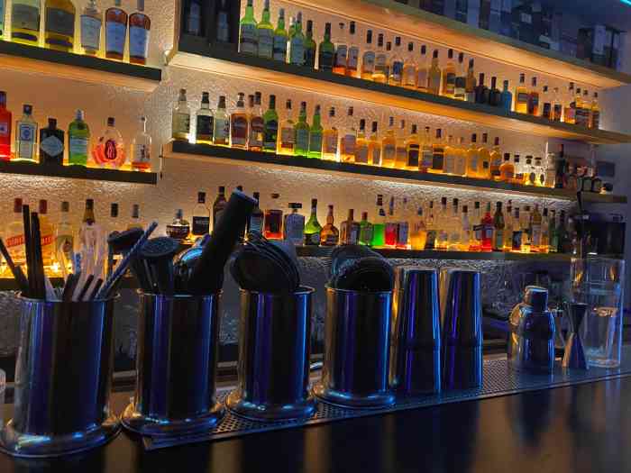 mask莫思酒吧-"小哥哥很帅,酒也很好喝,环境很好,和小姐.