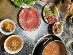 -乳仔牛牦牛汤锅 烤羊排(松潘古城店)