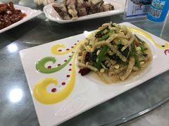 -清真·胖妈妈手抓餐厅(定西路长城宾馆店)