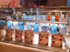 零售区-奈雪的茶(青岛卓悦里INTOWN店)