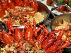 -龙巢盱眙龙虾·牛蛙·烧烤宵夜(八卦岭店)