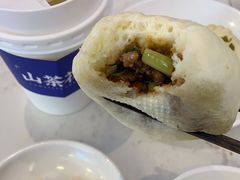 -李与白包子铺(桐梓林店)