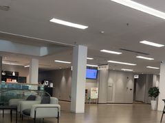 -深圳锦龙奥迪4S店(前海店)