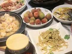 -东口码头·烧鸽子·鱼头泡饼·地方菜(金鹰悦城店)