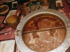 -牛YO寿喜烧·铁板烧和牛火锅自助(市府恒隆店)