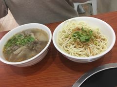 -阿波潮汕牛肉火锅·汤粉面(拱北店)