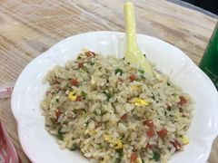 -江城燕子大排档(江汉路步行街店)