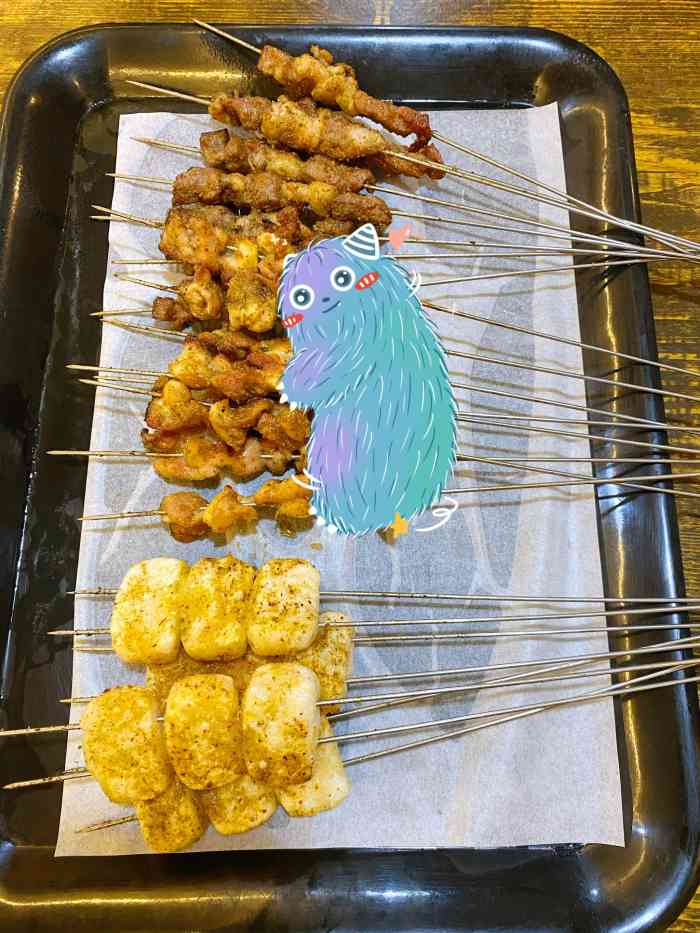 小胖子烧烤(东门店)-"[薄荷]环境:从之前东门大街的位置搬走.