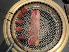 -铭牛烧肉·和牛海鲜自助(高新月牙湖店)
