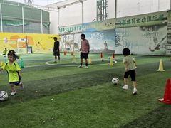 -飞梦少儿足球培训(塘桥校区)