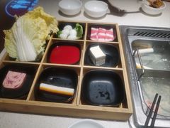 -海底捞火锅(中商百货夜宵主题店)