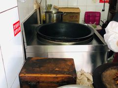 -谢记素红大肠店(新民路店)