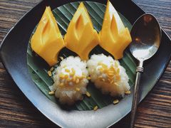 芒果糯米饭-Ruen Urai