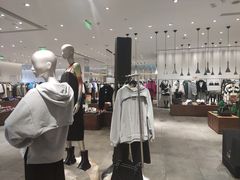-URBAN REVIVO(西安Momopark店)