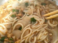 -正宗杨记普洱酸醋米线(总店)