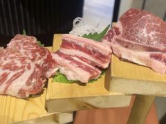 -山川小町·极番烧肉(新地假日广场店)