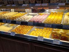 面包甜点陈列柜-赞记龙凤礼饼(广州市二宫向群宾馆店)