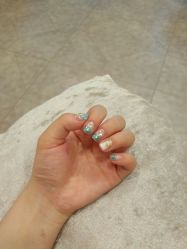 -小红楼美甲美容中心