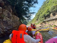 -安吉龙王山峡谷漂流