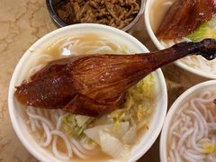 鹅肶濑粉-杞兴东莞烧鹅