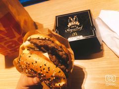 -麦当劳(虹桥南丰城店)