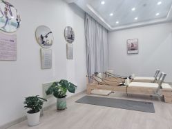 -小黑裙瑜伽·普拉提