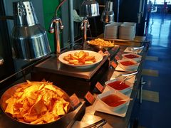 -彩虹云霄酒店75层国际自助餐