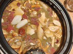 -一朵菌·野生菌探索家火锅(南亚店)