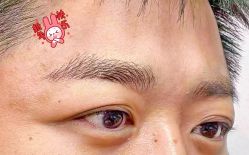 -一个差评成就的纹眉店