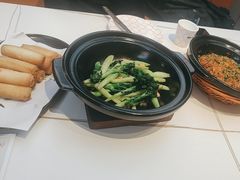 -阿瓦山寨·湘菜现炒·剁椒鱼头王(咸阳总店)