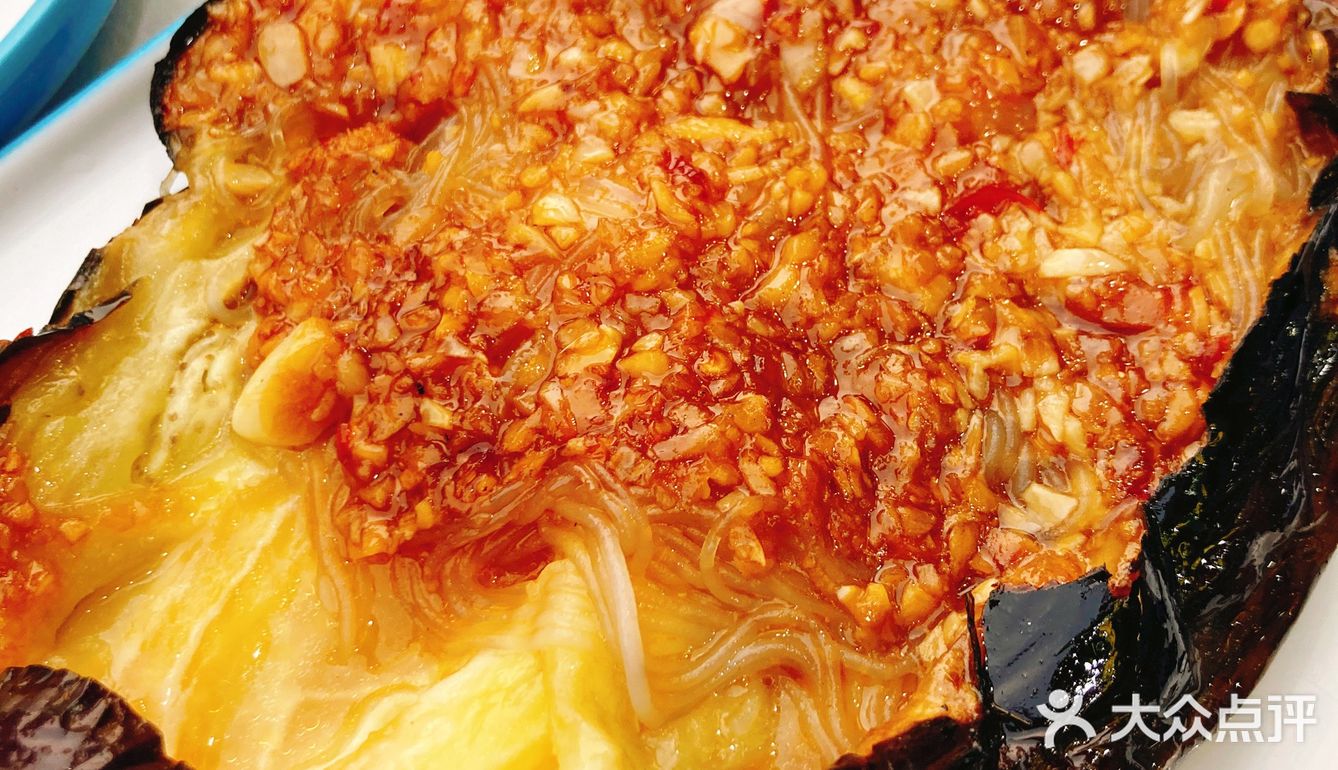 三十多年的烧烤老店,大粒的孜然撒料很够味!