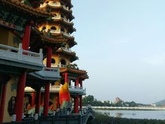 -龙虎塔