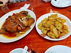 -芦茨金富饭庄·25年老字号·专做稻草鸡