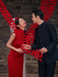 点击看大图 -至臻微拉婚纱摄影