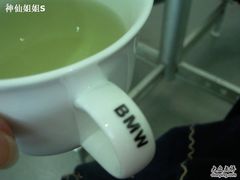 -上海宝信宝马4S店