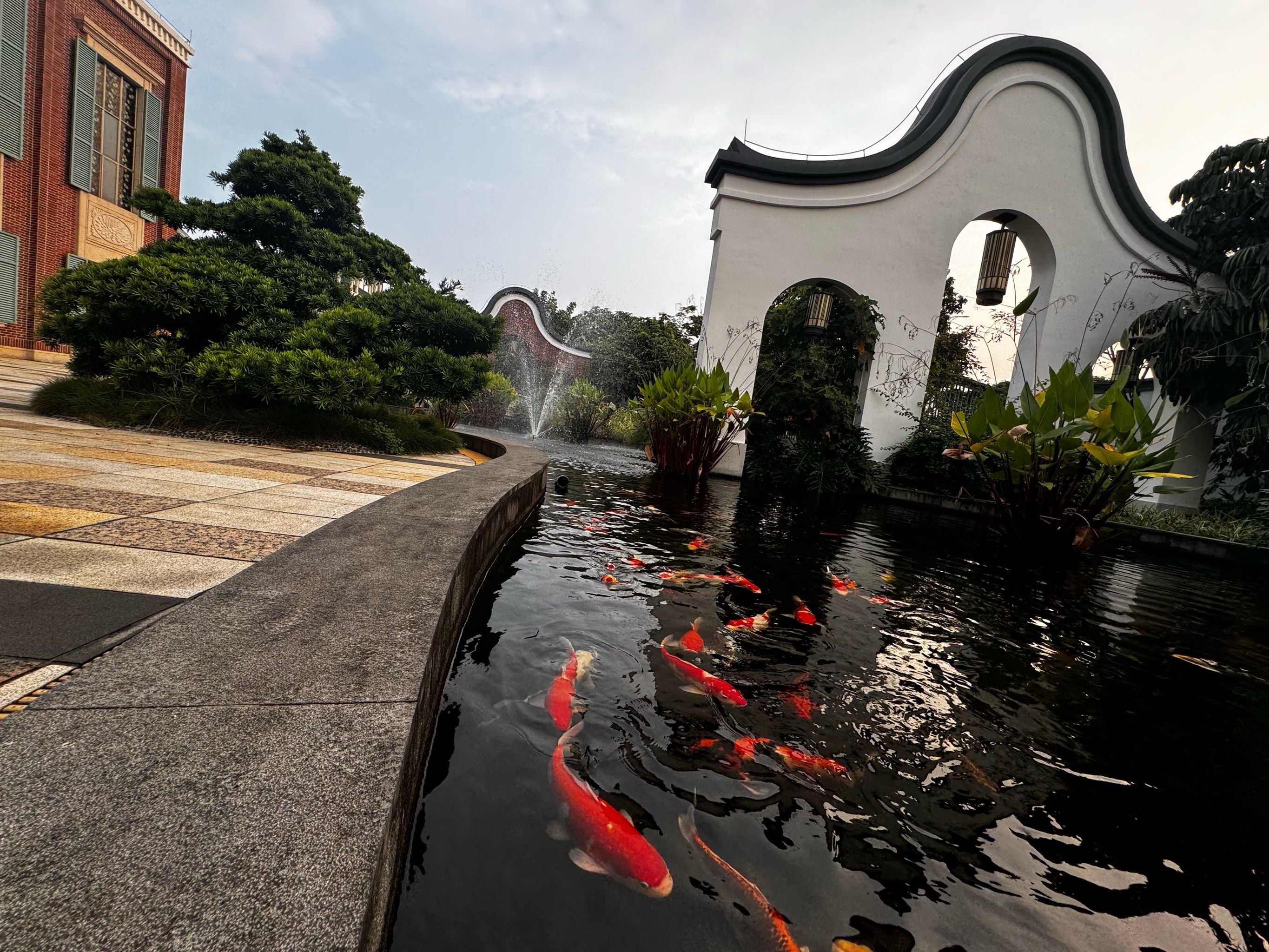 环境一一流,色香味俱全