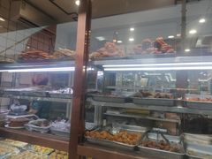 面包甜点陈列柜-聚德华天护国寺小吃(甜水园店)