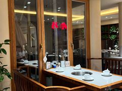 -四点金粥底火锅(沂州里店)
