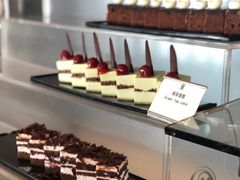 -荣誉国际酒店-云顶旋转餐厅