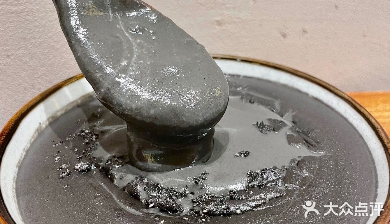正儿八经现磨芝麻糊🥣快带你的笨蛋闺蜜来