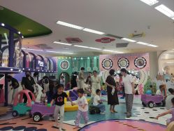 -孩子王童乐园(武汉永旺店)