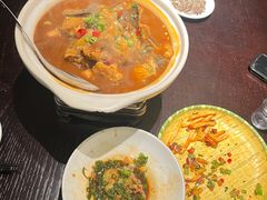 -鱼头泡饭·湖北菜·非物质文化遗产(岳家嘴总店)