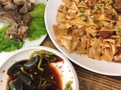 -壹阁胡羊焖饼(特色小吃街店)