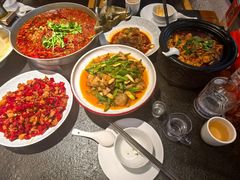 -万重锦·人文川菜馆(骡马市店)