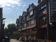 -钟书阁(松江泰晤士小镇店)