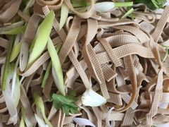 -溢心园香河肉饼总店