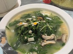 -鲤鱼塘农家山庄