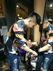 -茶发Salon·烫发染发理发