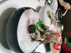 -红鼎豆捞·非遗鲍皇汤火锅(宝丰路店)